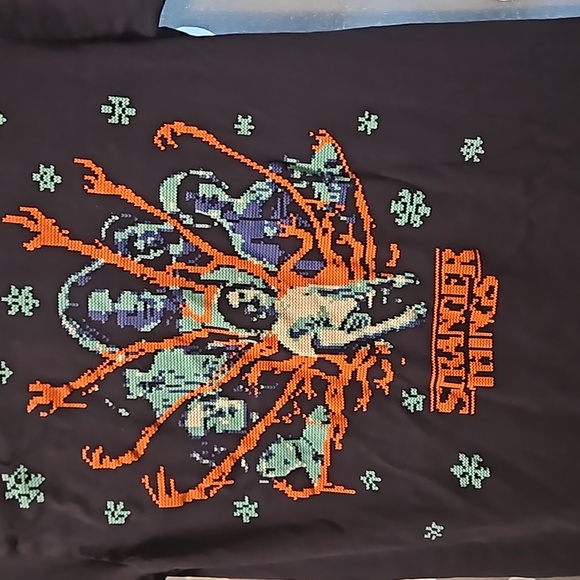 🌟3/$25🌟Strangers Things Mens' Small  Graphic Print-T-Shirt - Picture 2 of 4